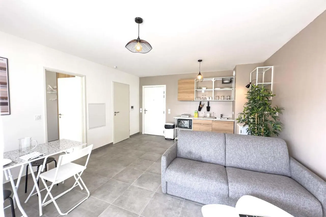 Apartman Appart Avec Terrasse Et Parking A 2 Min Du Metro Marseille Franciaország